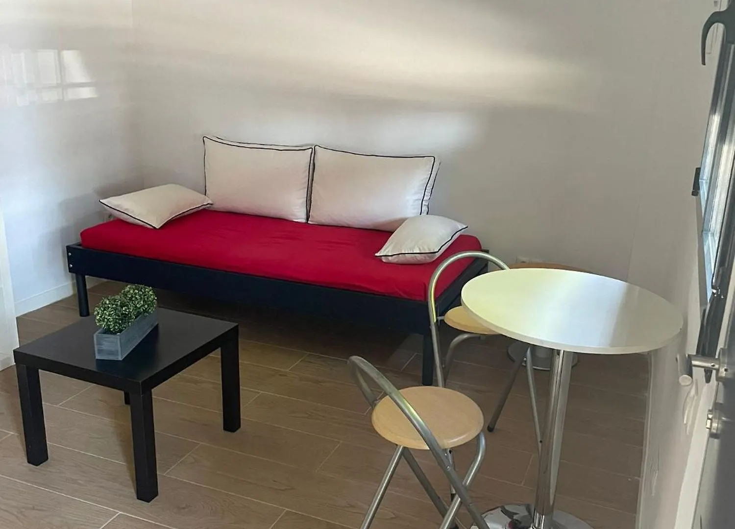 Exyca Castellana Apartment Madrid Spain